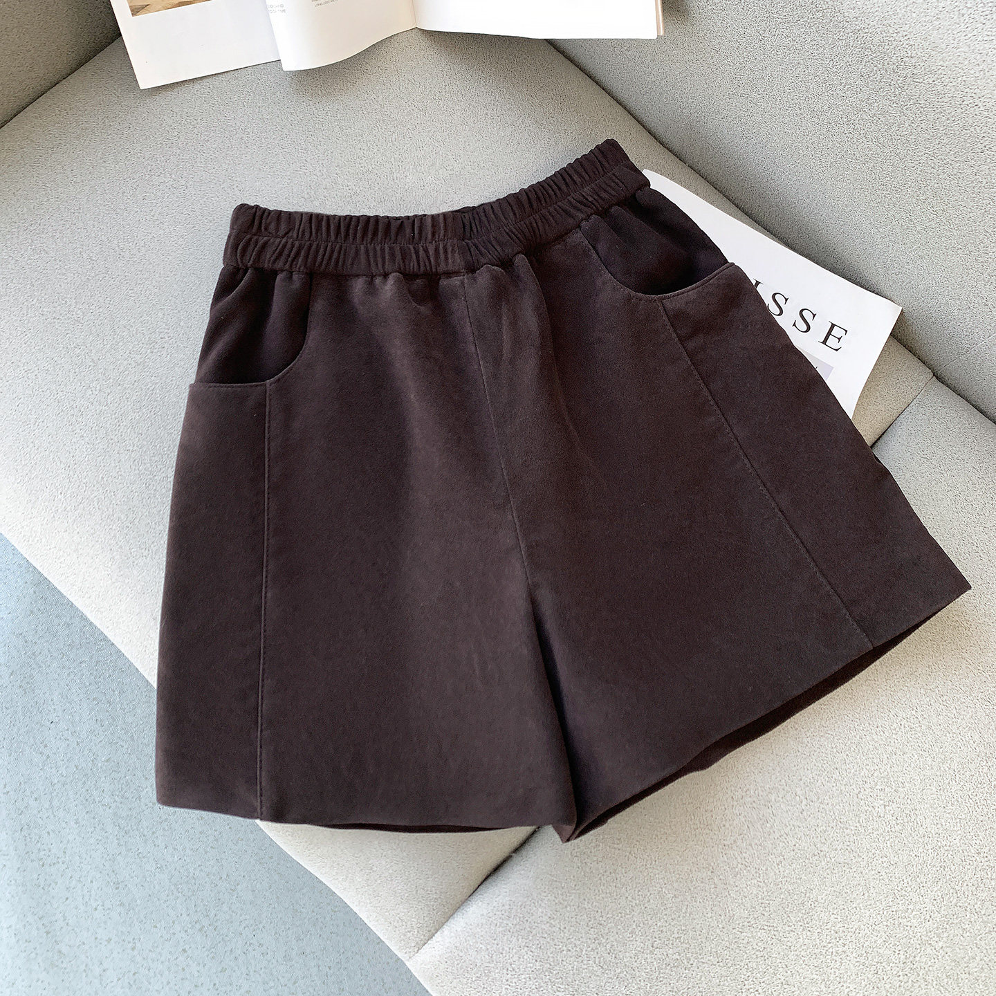 高级感欧货2025秋新款反绒皮真皮短裤女绵羊皮松紧高腰显瘦阔腿裤,女装/女士精品,皮裤,淘宝优惠券,粉丝福利购,淘宝优惠卷