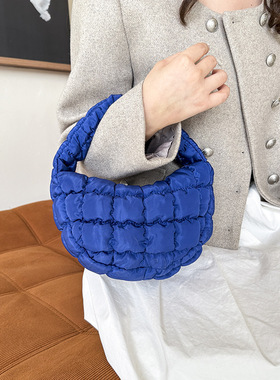 2025秋冬新款褶皱格子云朵包腋下包羽绒设计洋气时髦迷你手提包