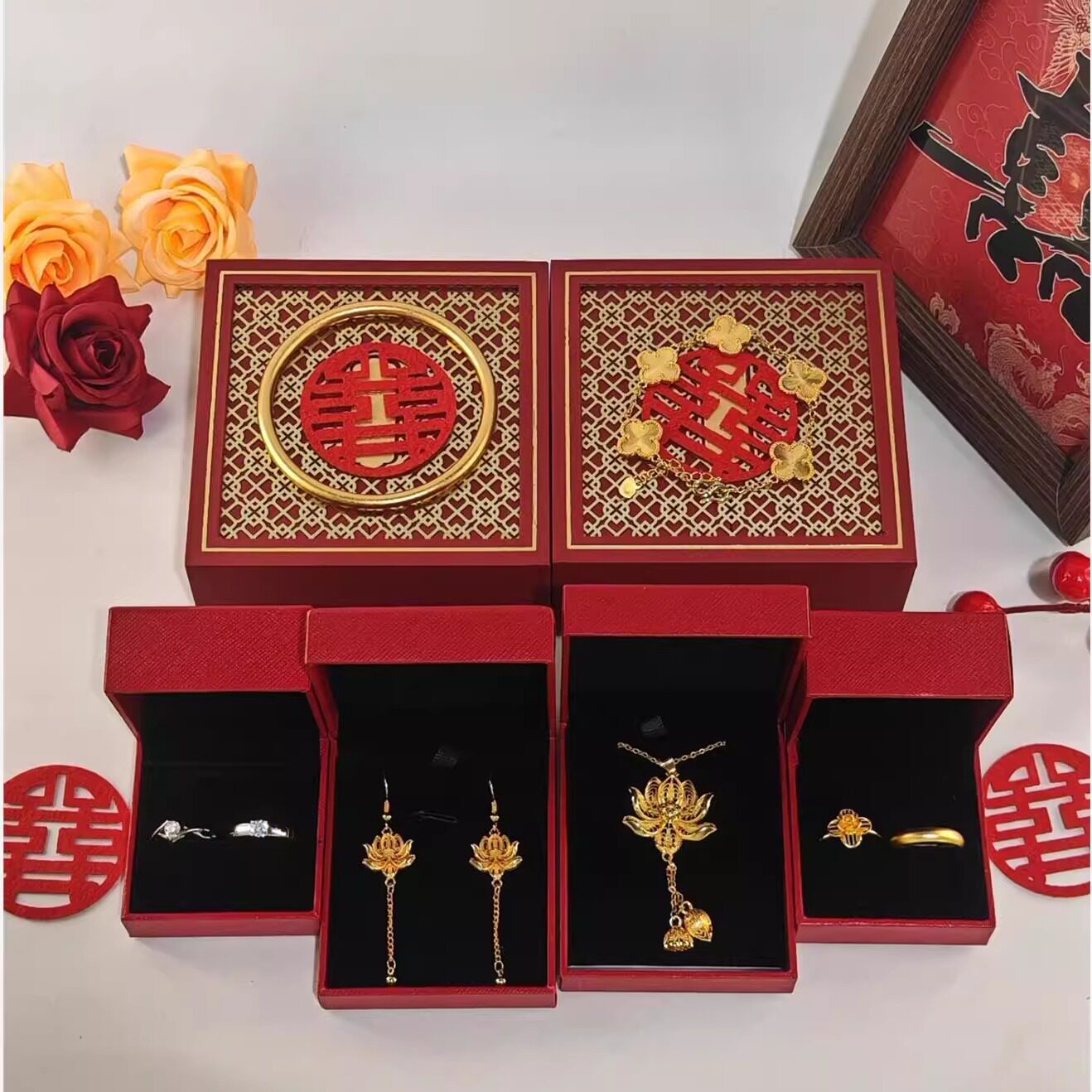 婚礼摆台订婚彷真道具假五金三金套装传承轻奢礼盒古法手镯四叶草