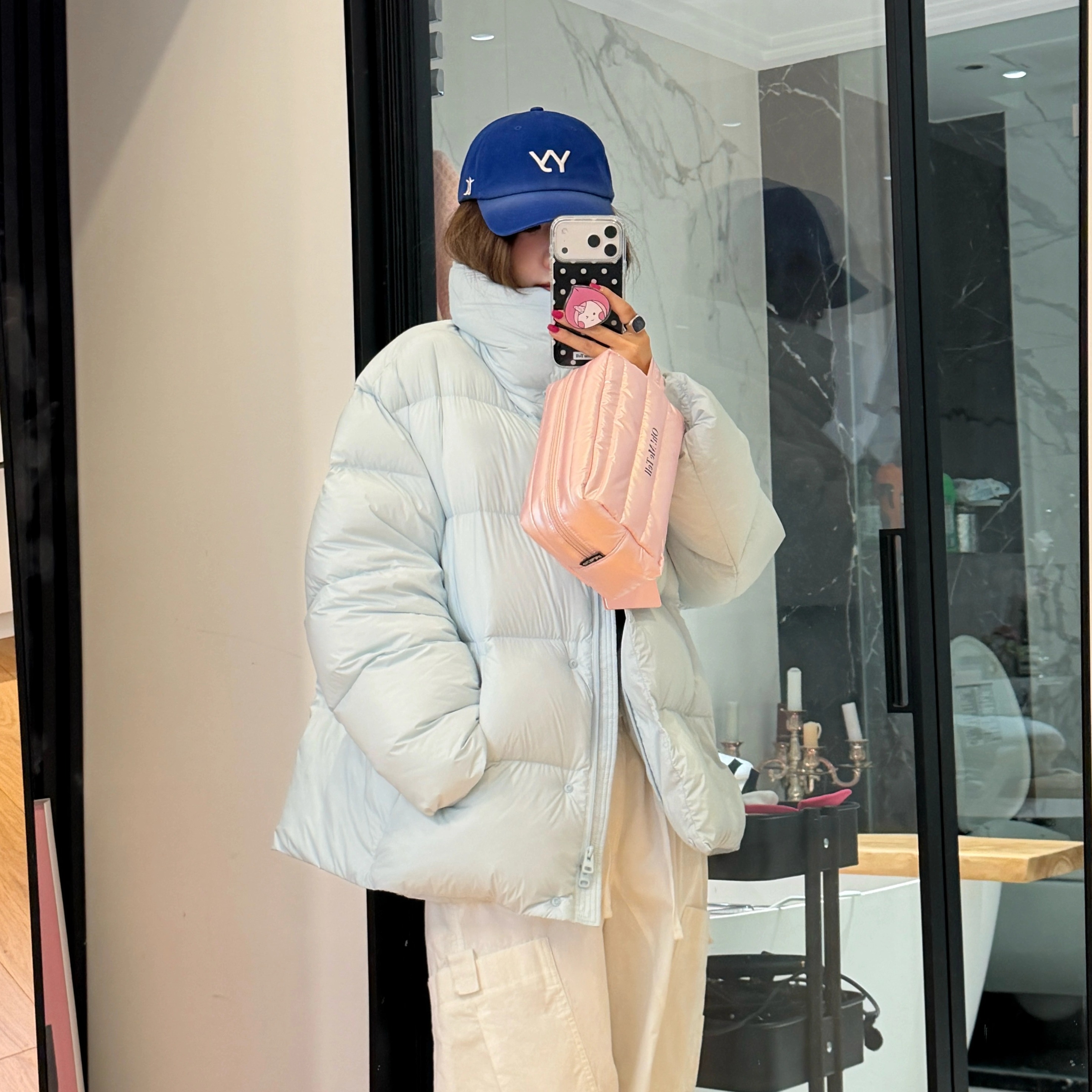 蓝色白鹅绒中长款羽绒服