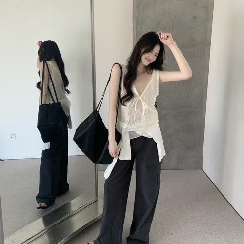 grapestone -米白立体提花V领系带拼接背心(只卖背心)2839