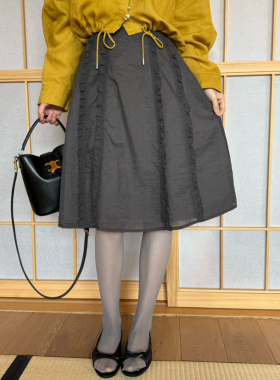卡蔓-26年夏上新法式复古木耳边A字半身裙(单半身裙)mm517