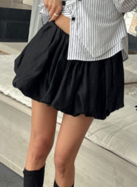 黑色花苞短款半身裙2025春季新款小个子高腰显瘦A字褶皱灯笼短裙