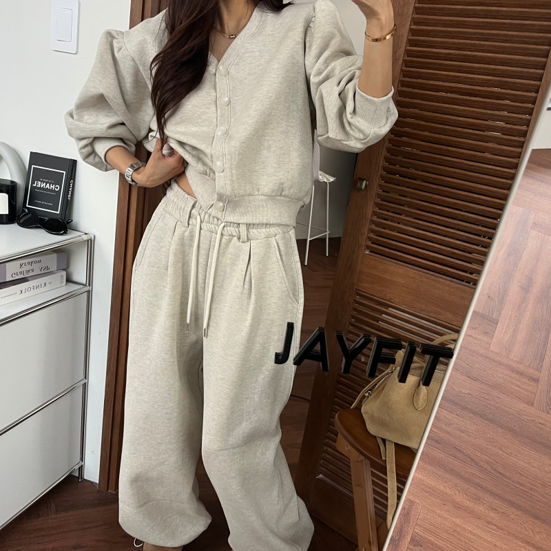 韩国2025冬季加绒纯色V领系扣泡泡袖外套＋宽松抽绳束脚长裤套装