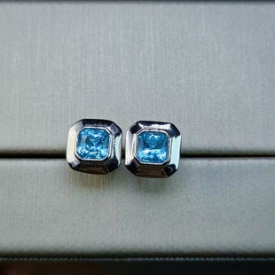 天然磷灰石耳钉方形4mm阿斯切工艺全净体帕拉伊巴颜色