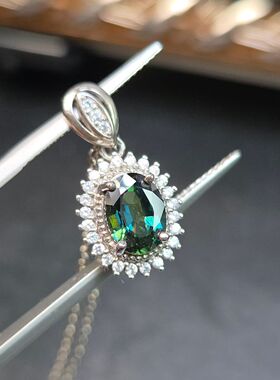 天然蓝宝石吊坠水鸭绿蓝色宝石重量1.46克拉尺寸6*8mm全净体Teal