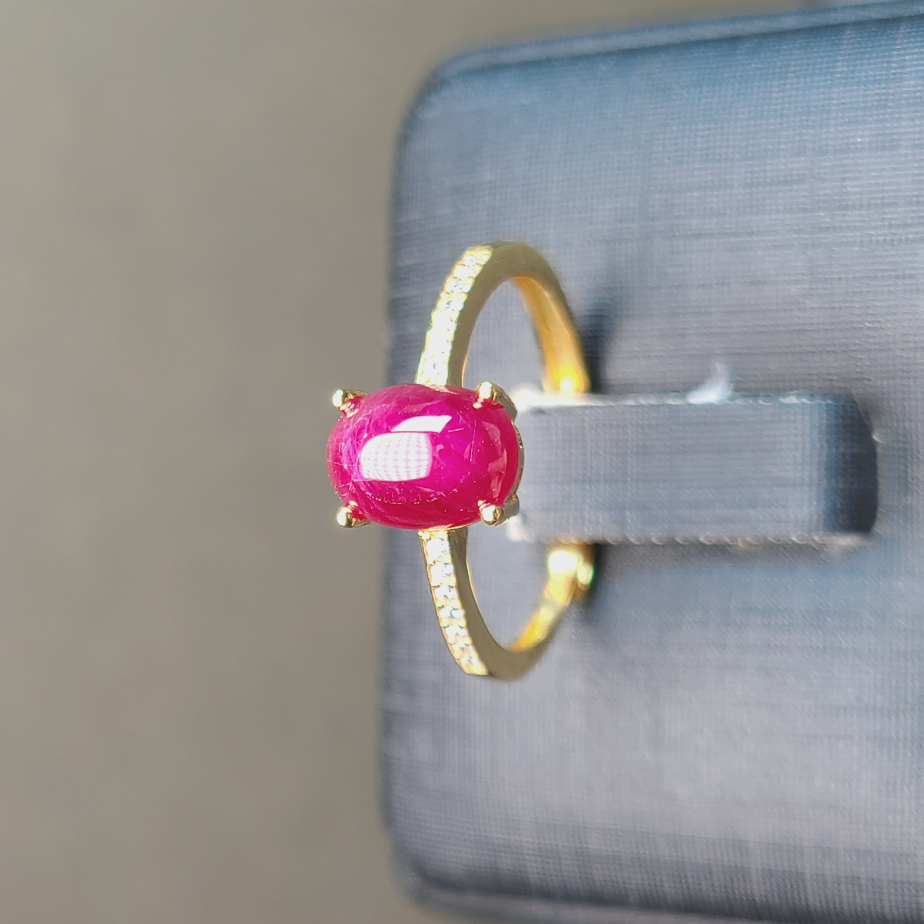 天然无烧原矿红宝石戒指 重量2.05克拉 尺寸6*8mm  天然 银镶