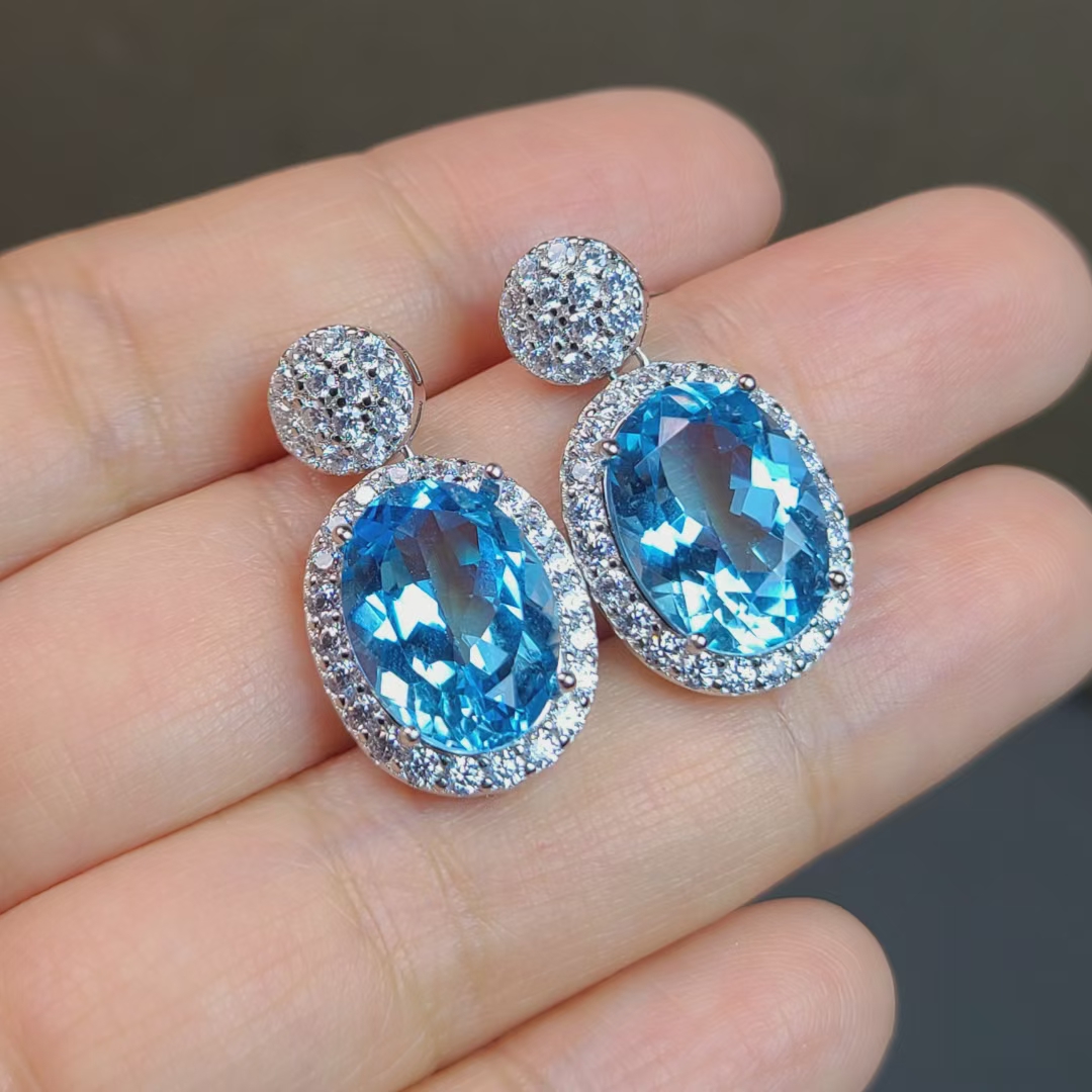 托帕石耳坠 大颗粒耳坠 重量14.6克拉 ​10*14mm 全净无暇 天空蓝