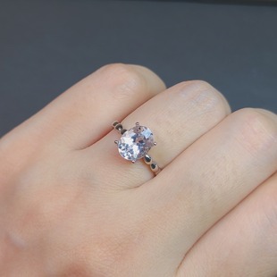 赛黄晶戒指 平替钻石 特点闪透亮 尺寸7*9mm  干净清爽 925银镀金