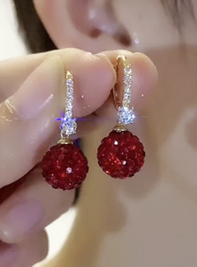 秋冬耳饰女满钻红色球球耳环2026年新款潮韩国气质时尚通勤耳坠