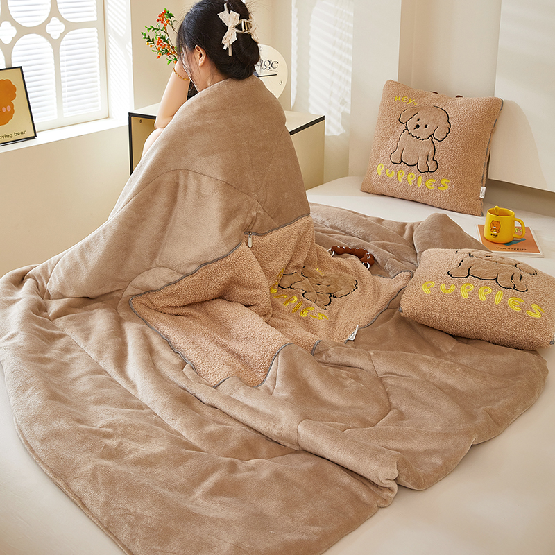 牛奶绒提手抱枕被卡其驼色泰迪小狗淡咖啡纯色加绒午休小被车用毯
