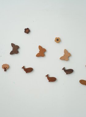 北欧实木装饰墙贴创意儿童房 ing风可爱动物森林墙贴壁饰钉眼遮丑