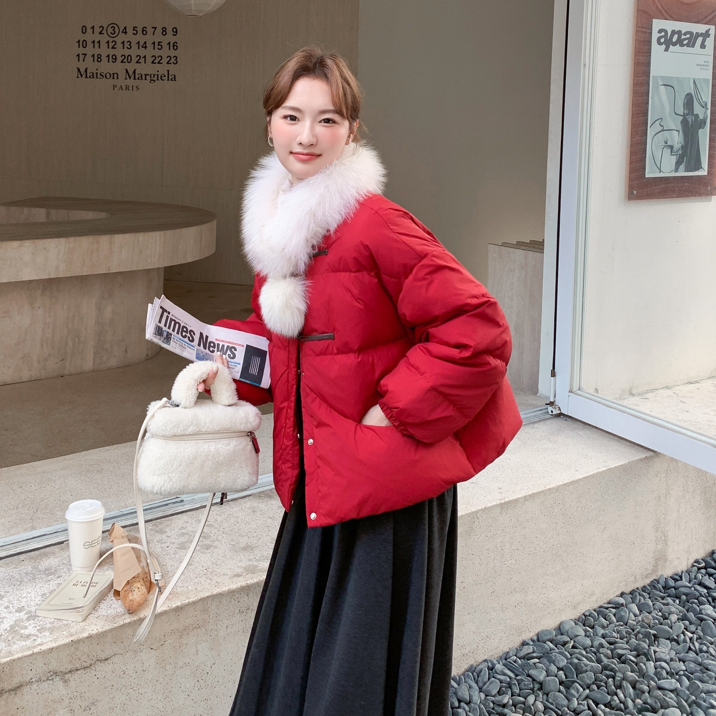 红色新中式国风90白鸭绒羽绒服女2025年冬季新款可拆卸毛领面包服