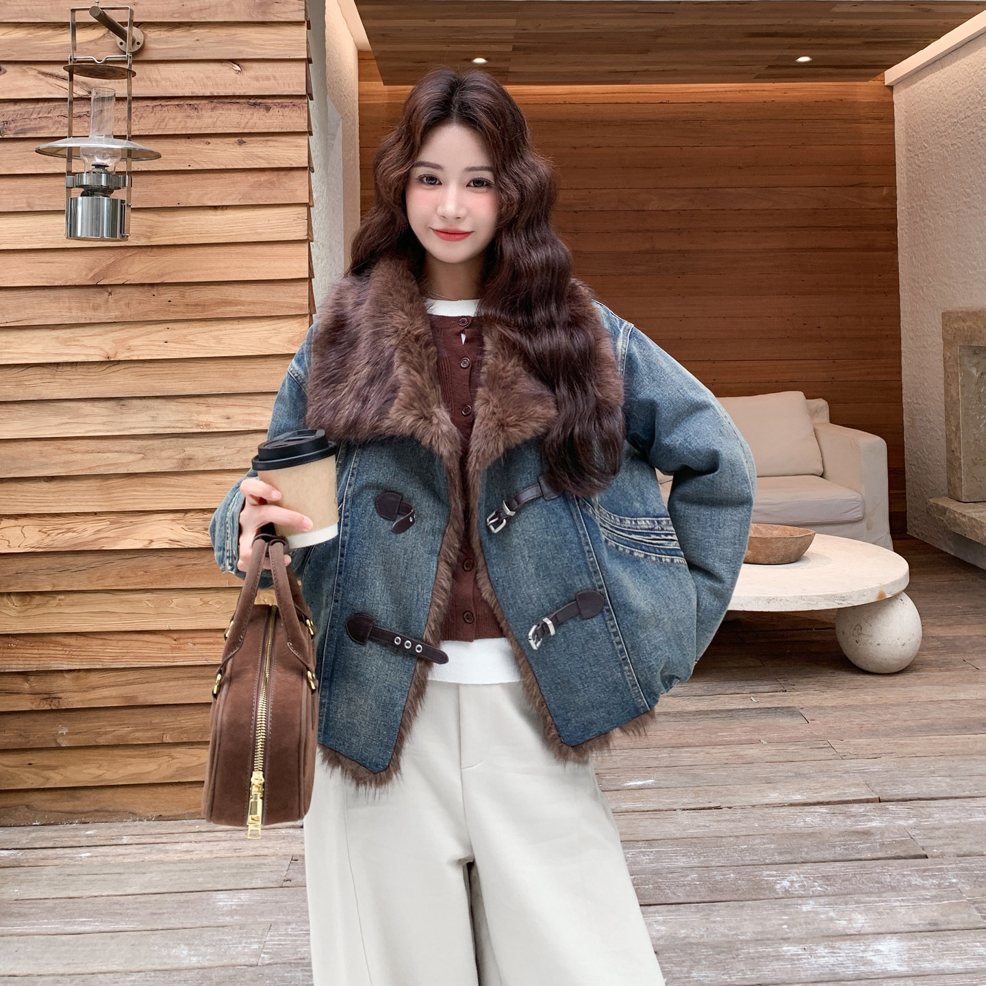毛绒拼接牛仔羽绒服女2025年冬季新款时髦小个子穿搭90白鸭绒外套