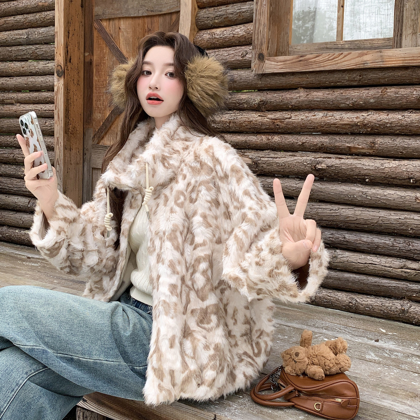 韩系轻奢高级感皮毛一体羊羔毛外套女2025冬新款简约大方保暖棉服