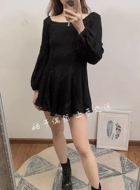2024冬新款黑色圆领长袖短裙显瘦短款毛线针织连衣裙通勤高腰纯色