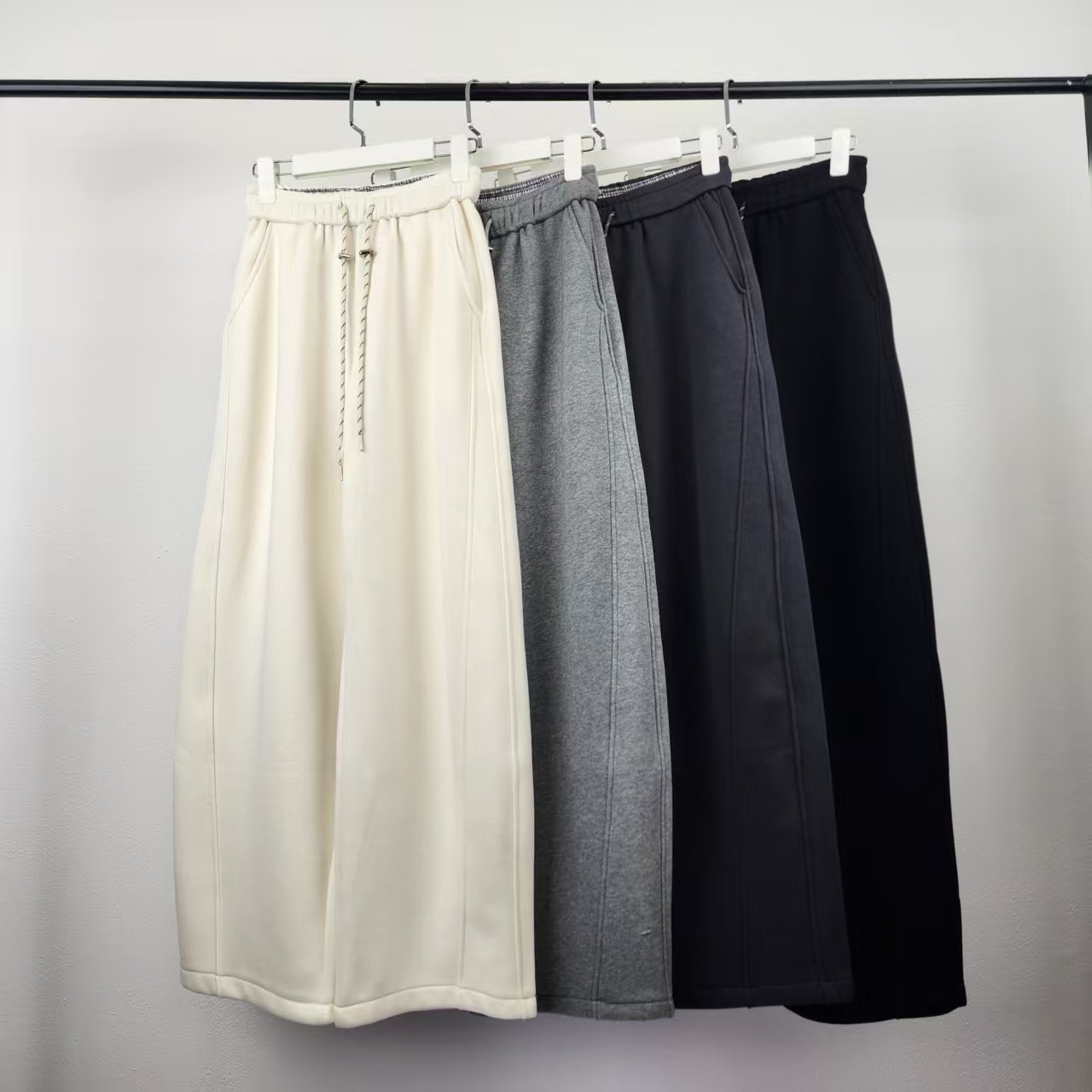 【汤曼妮粉丝专享】JZD32100818  裤长102 松紧腰加绒弯刀卫裤