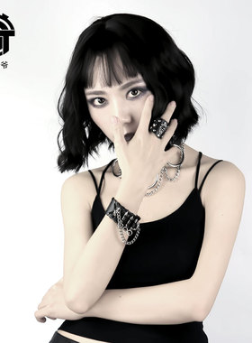 朋克风牛皮骷髅头表演夸张戒指