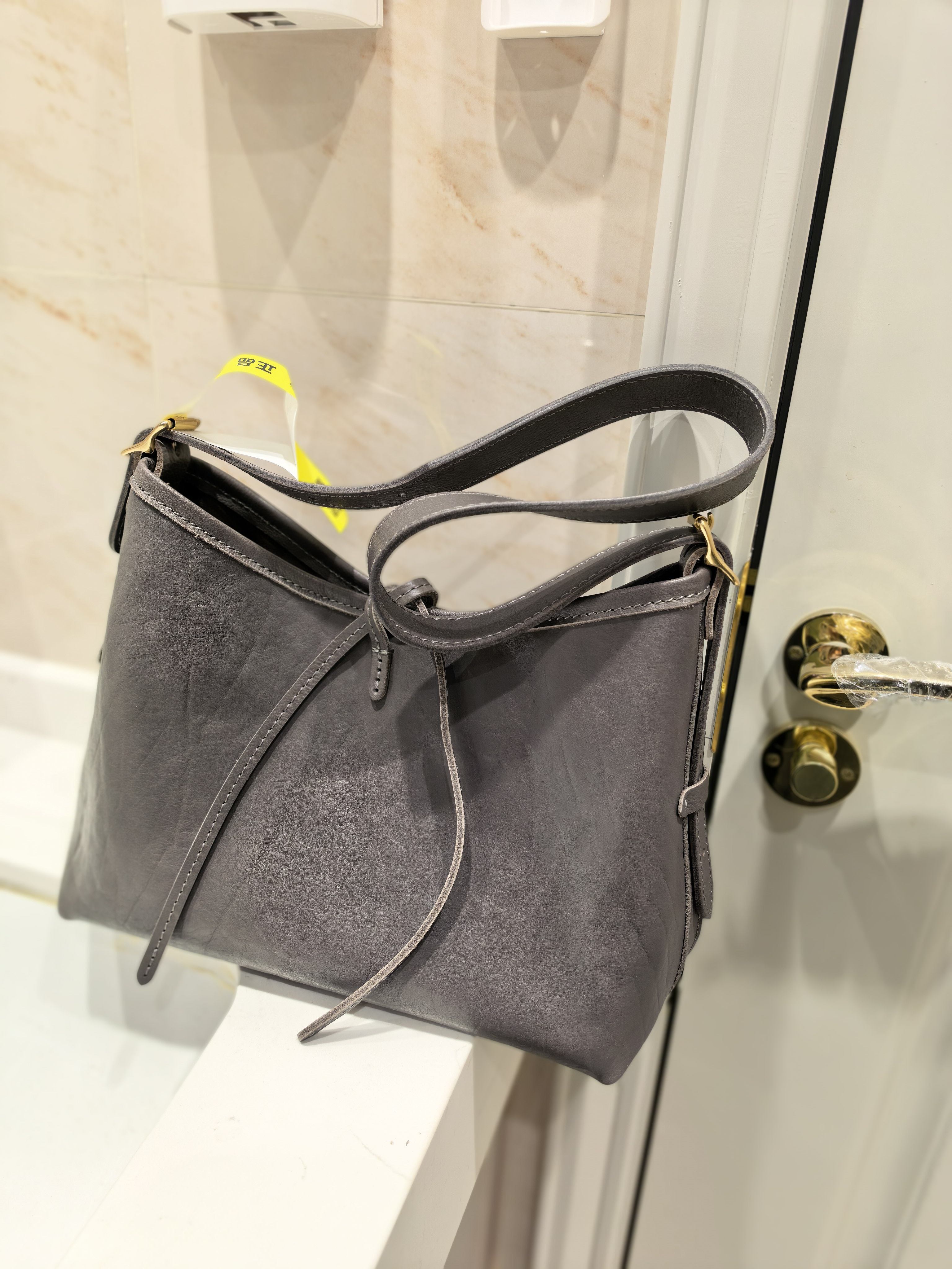 黑武士龙须包新款头层牛皮斜挎单肩包女时尚百搭气质高级感中包包,箱包皮具/热销女包/男包,通用款女包,淘宝优惠券,粉丝福利购,淘宝优惠卷