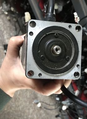 SGMP-01AWYR12   安川机器人电机 专业销售维修一体化