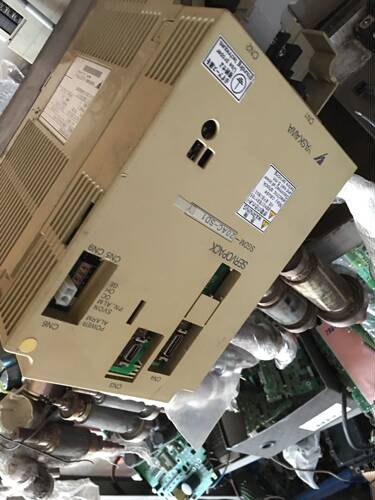 SGDM-20AC-SD1-PY8驱动器安川