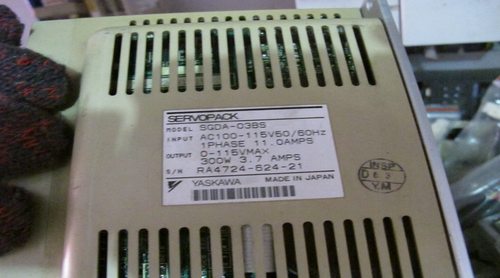 SGDA-03BS二手安川驱动器