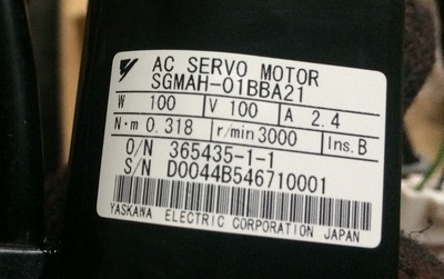 全新SGMAH-01BBA21电机安川