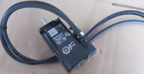 现货SGM7A-C2A7A21电机安川