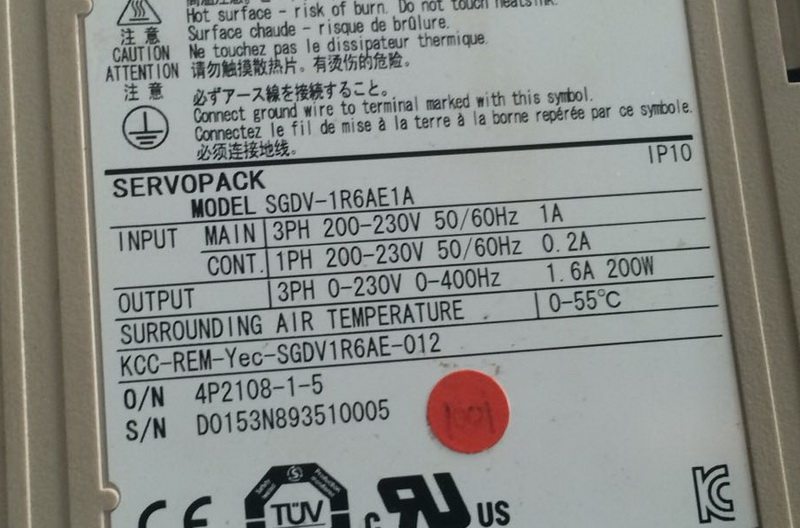 SGDV-1R6AE1A二手安川驱动器