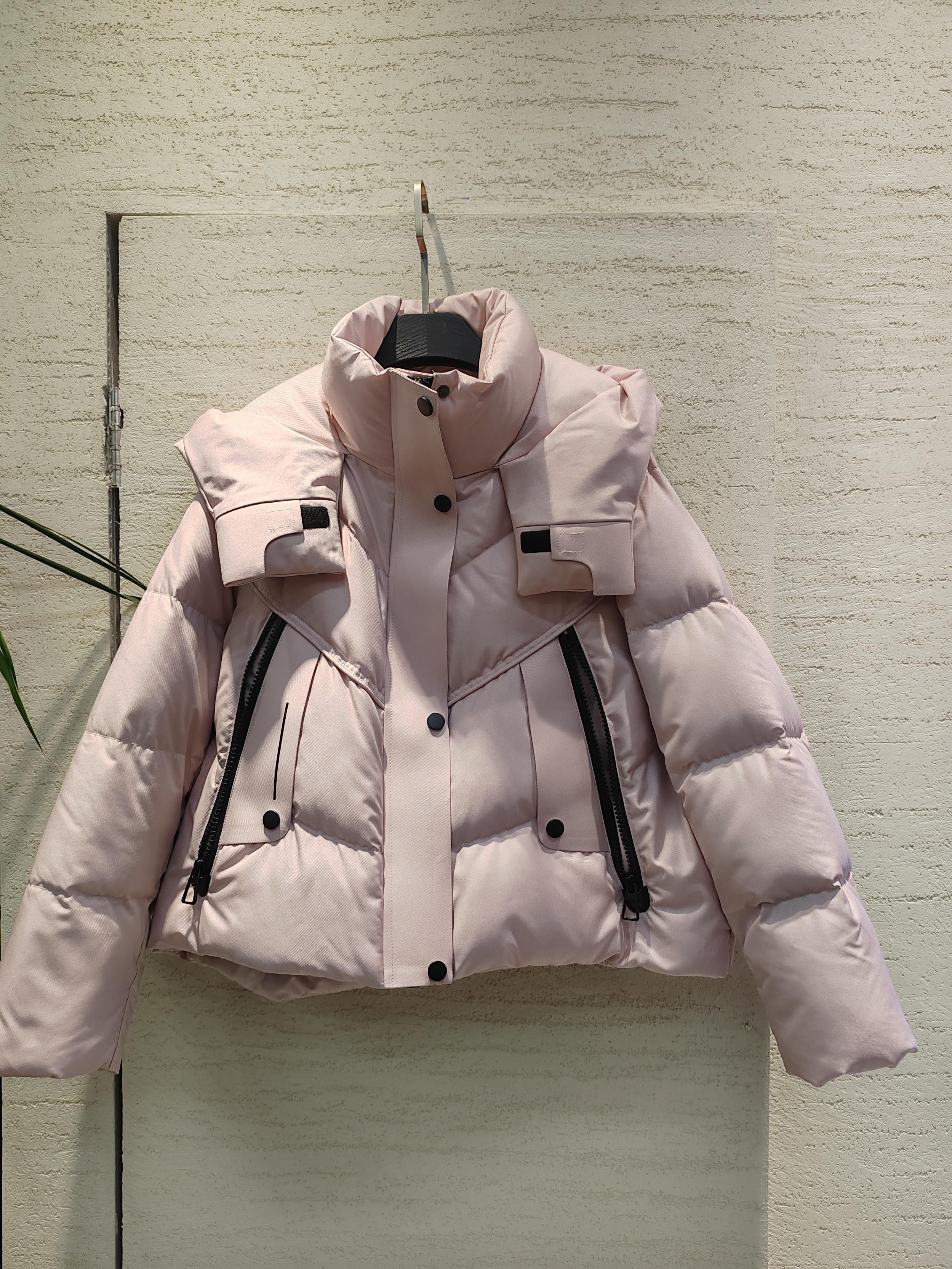 2025冬季新款韩版连帽短款白鸭绒羽绒服女外套