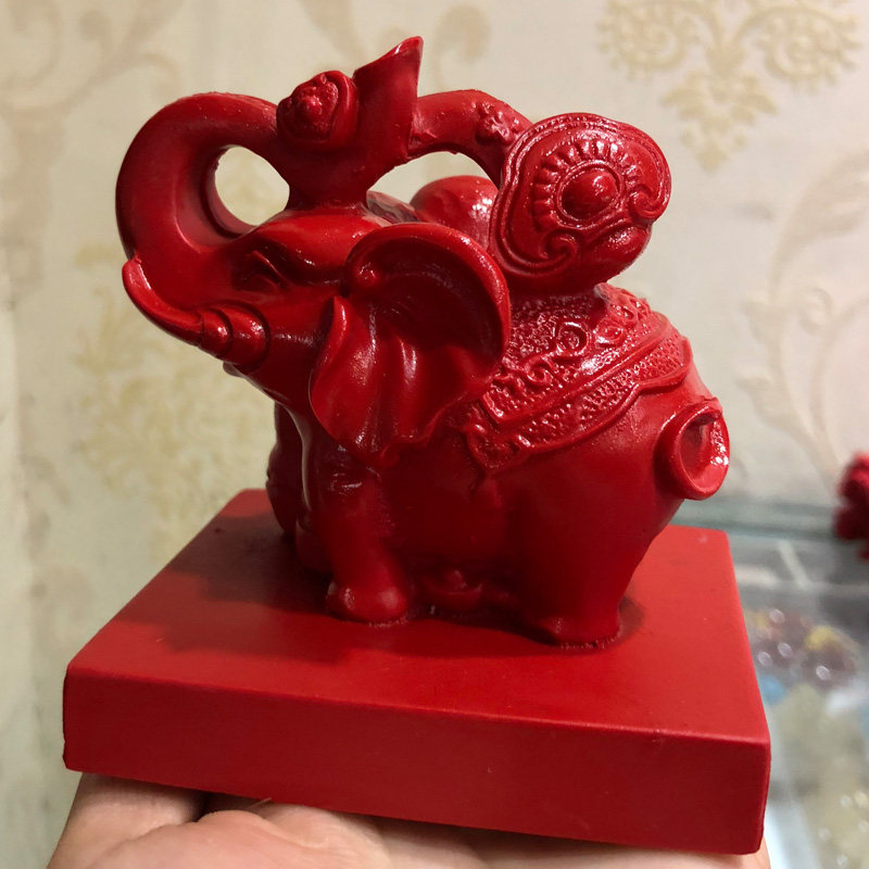 天然朱砂中国红聚财镇宅桌面摆件