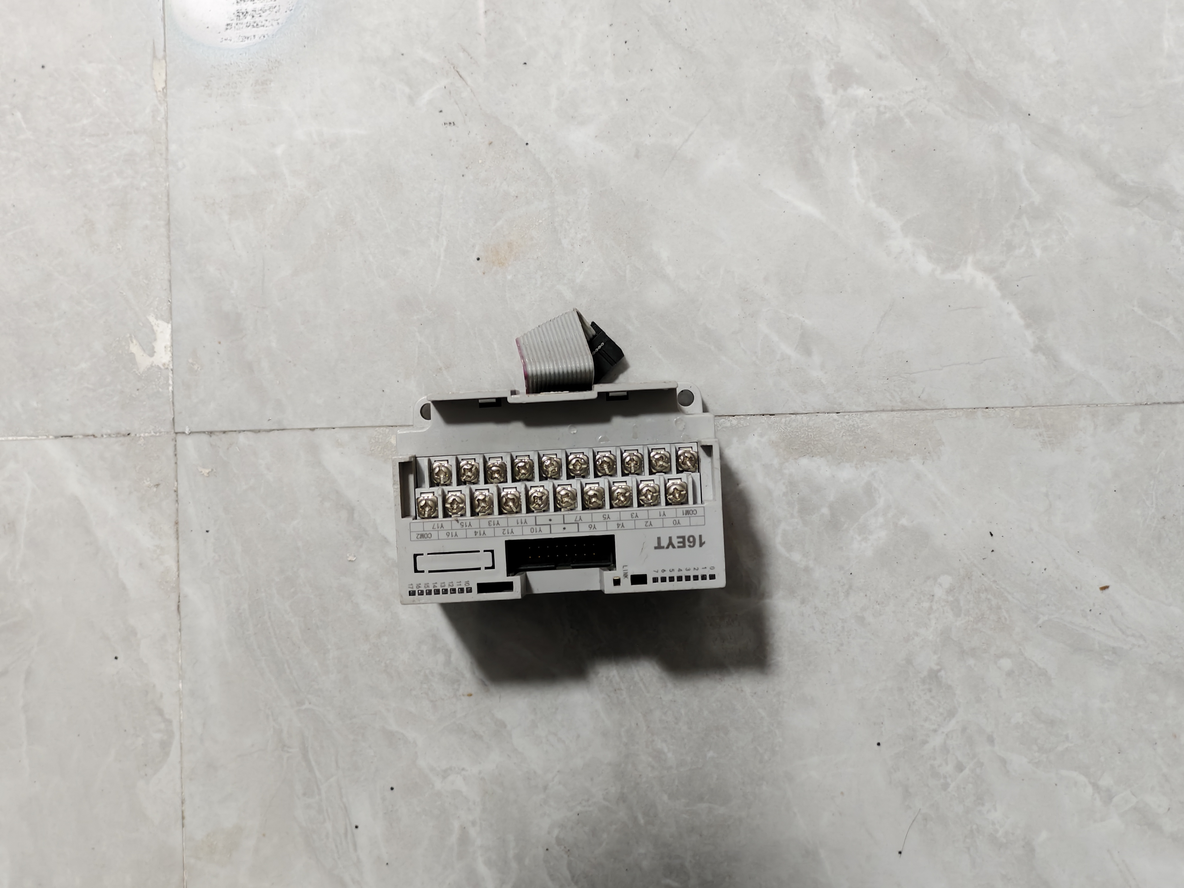 PLC扩展模块16EYT功能包好原机拆机成色如图