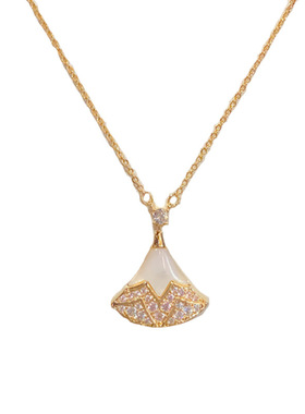 法式精致时尚锆石贝母小裙子项链女气质轻奢百搭设计感超闪锁骨链