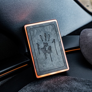 极其氪金LAB 死亡搁浅系列BT手印锻造纹碳纤维魔术贴刀卡