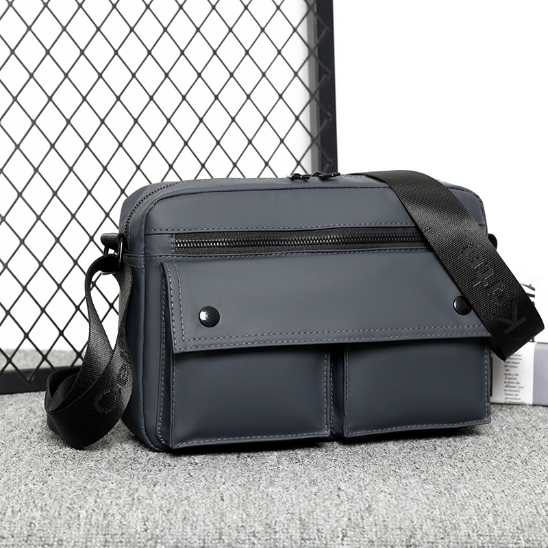 斜挎包男皮膜时尚单肩包
