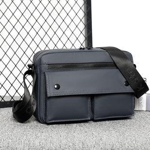 斜挎包男皮膜时尚单肩包多功能休闲潮款挎包多层轻便通勤男包百搭