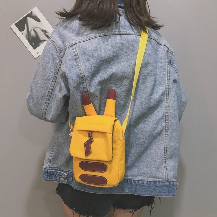 上新帆布单肩包女可爱皮卡丘斜挎小包小清新女生卡通韩版百搭小包在类目 箱包皮具/热销女包/男包, 女士包袋中 - 来自Buy2taobao.com提供专业的淘宝代购服务