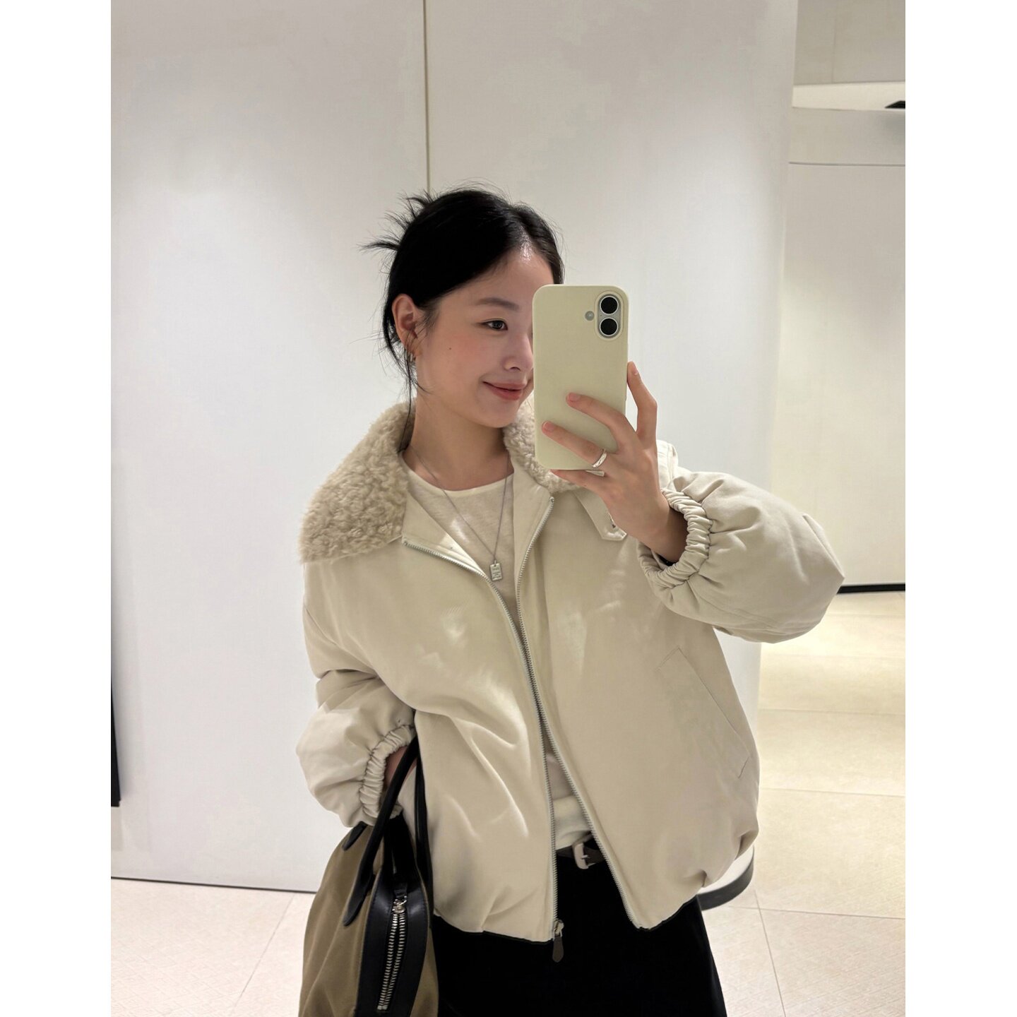 韩迅 羊羔毛领工装羽绒服女2026冬季抗寒刚需廓形飞行员夹克27724