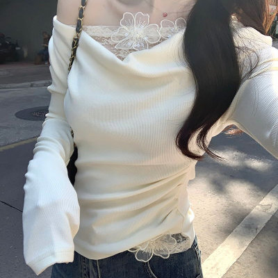 荡领芭蕾风蕾丝拼接长袖T恤