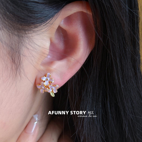 紫色花朵耳钉蚊香盘AFunnyStory