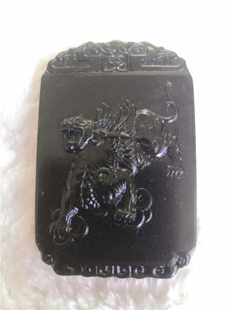 泰山玉招财貔貅玉牌吊坠男士项链飞天兴财貔貅麒麟男女款挂坠饰品