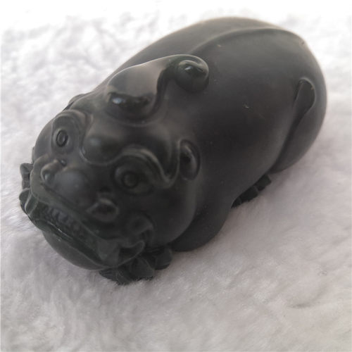 招财手把件貔貅泰山玉车摆件