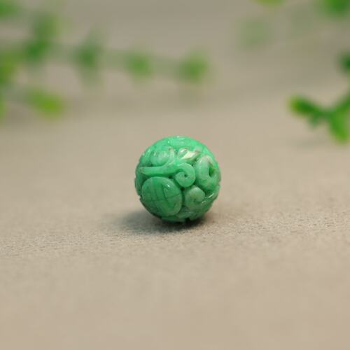 满色阳绿缅甸天然A货翡翠珠子