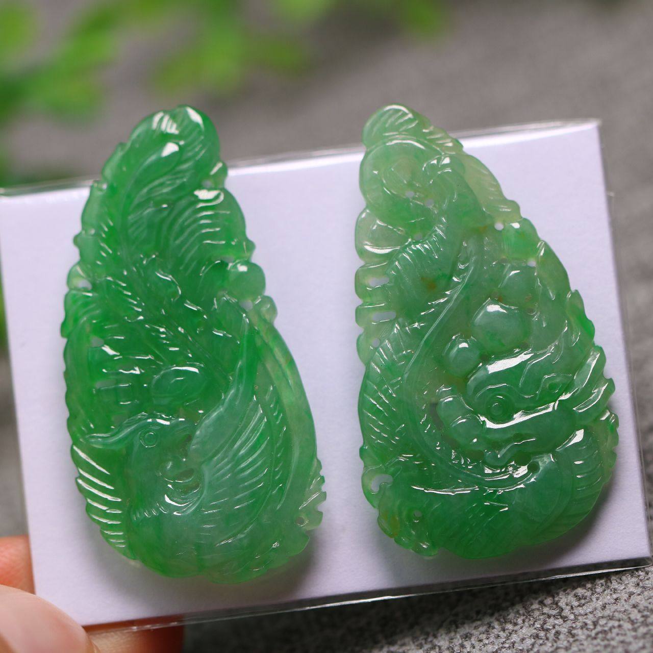 一对冰种满绿天然翡翠龙凤玉佩花片 可镶嵌吊坠胸针