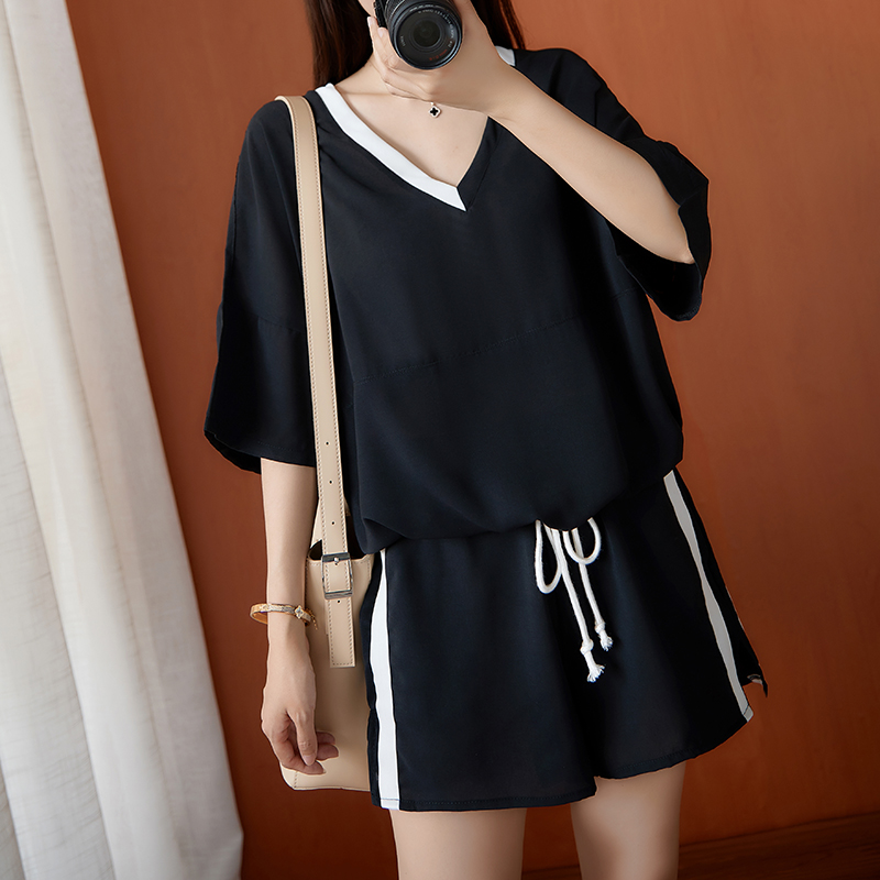 运动套装女夏季胖妹妹韩版宽松大码V领上衣休闲短袖短裤两件套潮