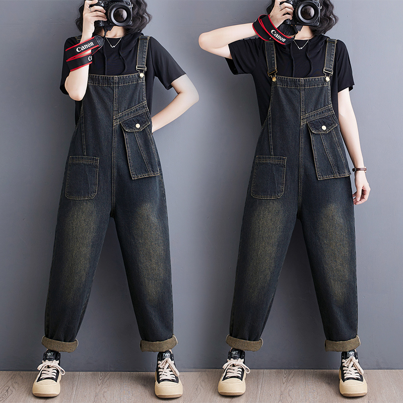 小菲家~夏季2024新款设计感装饰口袋显瘦牛仔背带裤