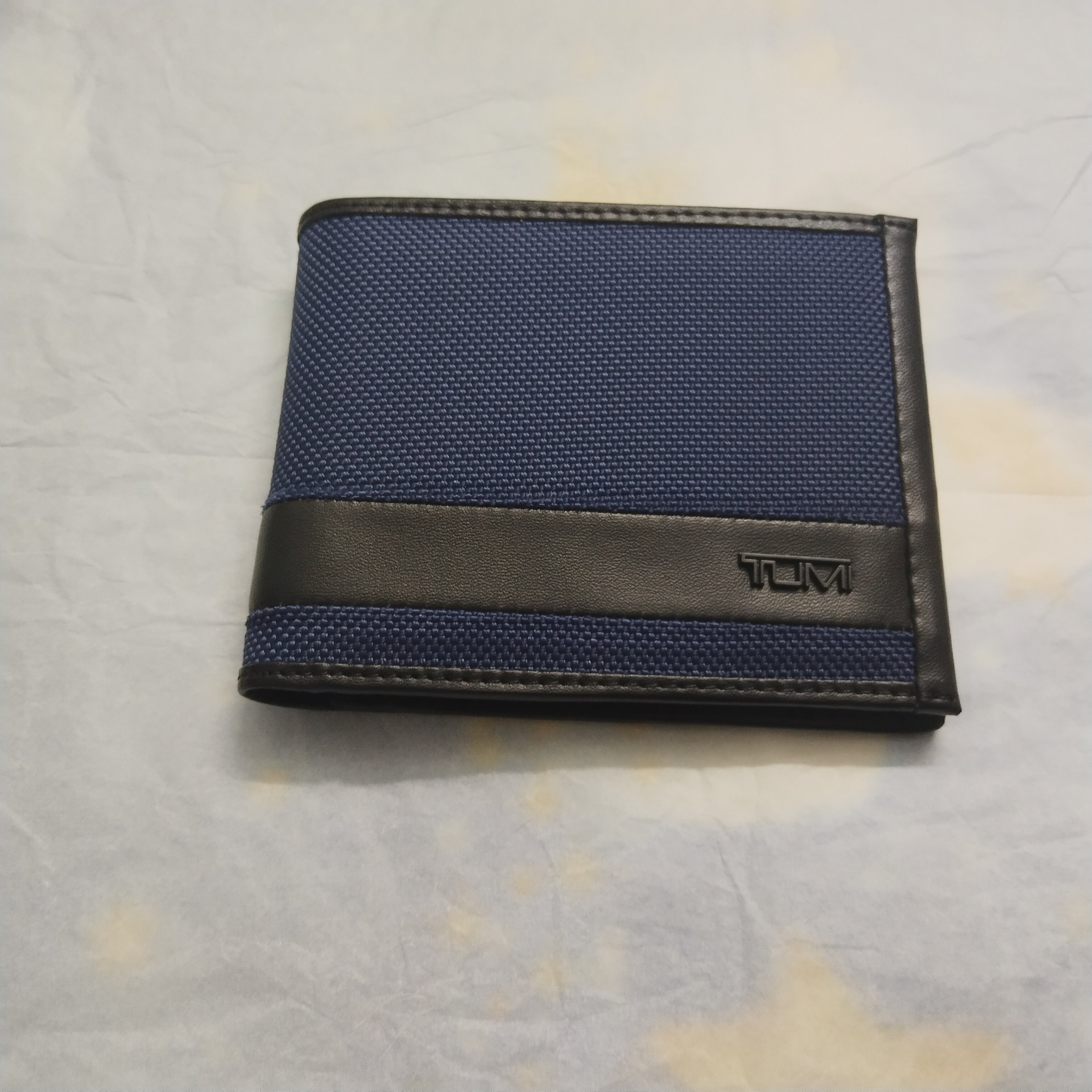 thumbnail for Transparent short ultra-thin light thin soft nylon microfiber business high-end simple atmospheric light luxury wallet