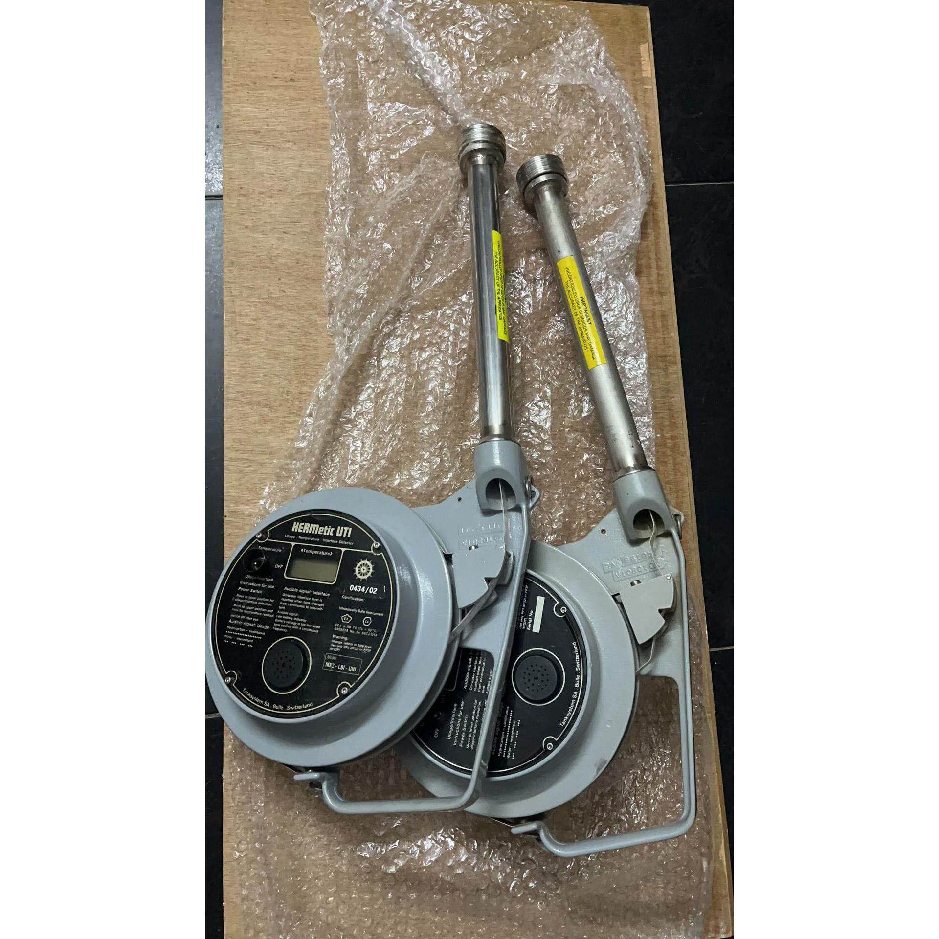 -非标价油水界面仪hermetic uti 30m询价进口仪器,有需议价