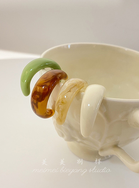 《小奶盖》法式复古C形树脂撞色耳圈优雅百搭港风耳钉气质耳环女