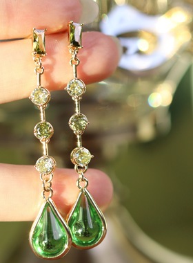 《春野浮绿》法式复古森系绿色耳饰2025新款高级感气质独特耳环